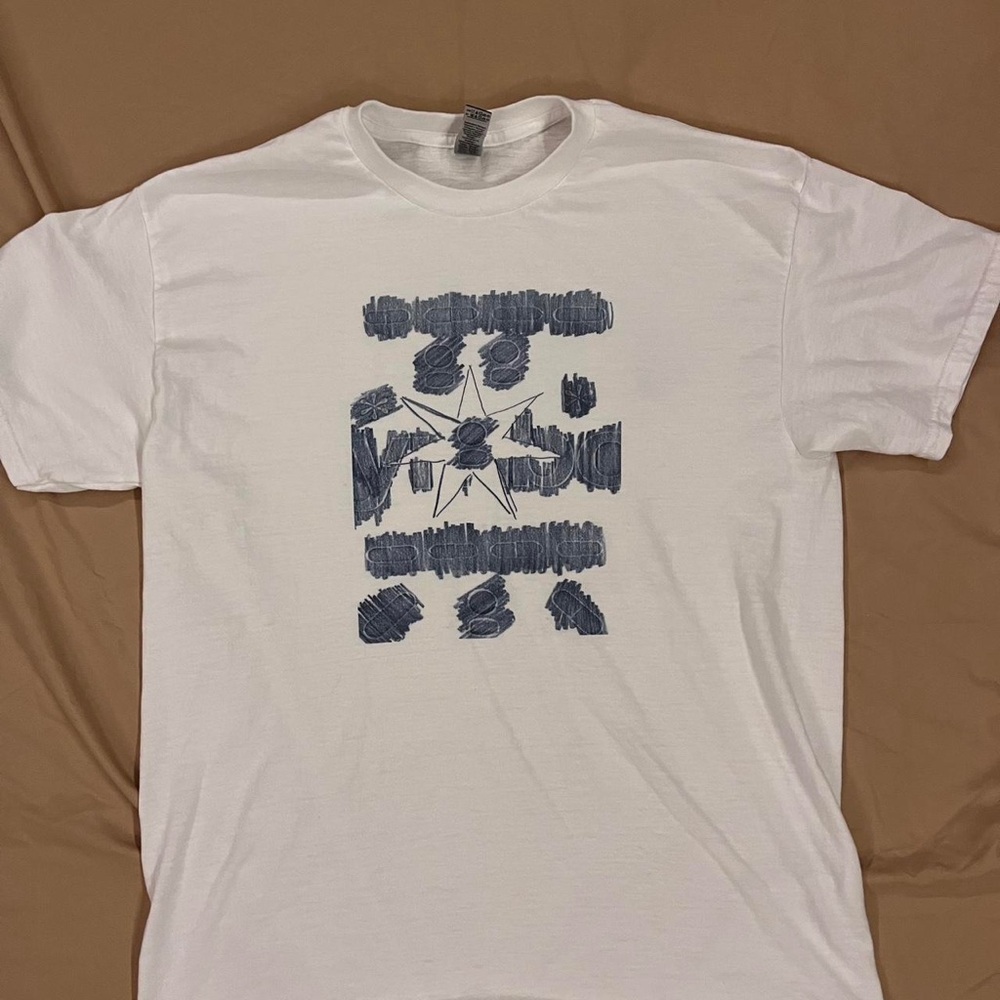 Gildan Men's White and Grey T-shirt